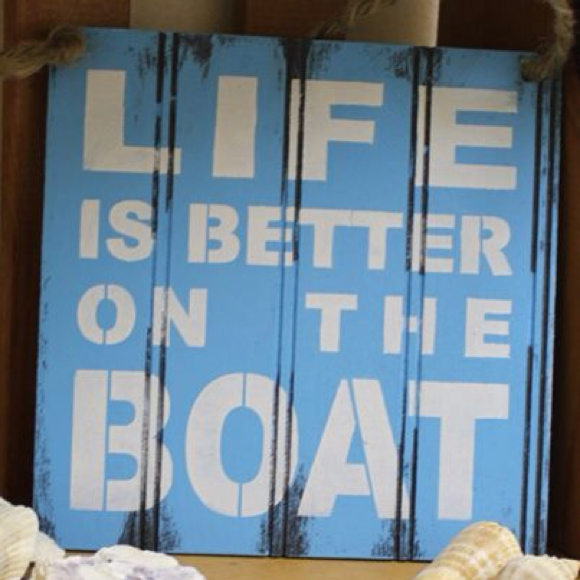 Profile Picture of Lisa Carstens (@lkcarstens) on Poshmark