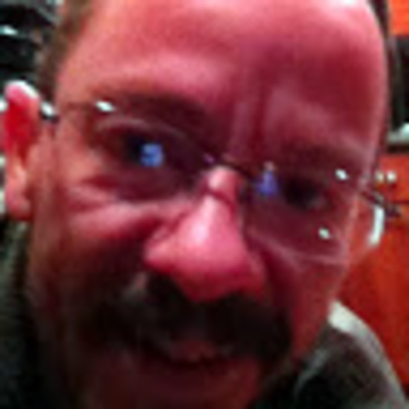 Profile Picture of Dennis Kennedy (@dkchef300) on Poshmark