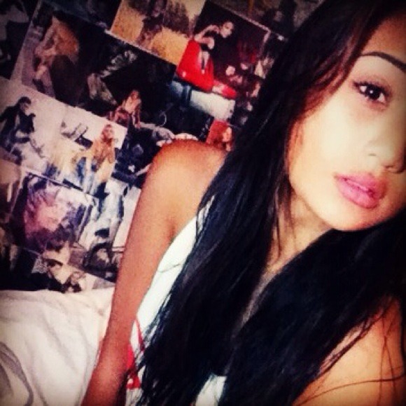 Angie Jecklin - Poshmark Profile Picture of Angie Jecklin (@angiebabby1214) on Poshmark