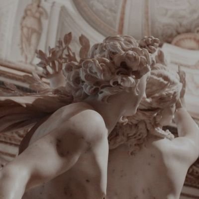 Profile Picture of La Santa 🙏🥀 (@Paula0fSuburbia) on Twitter