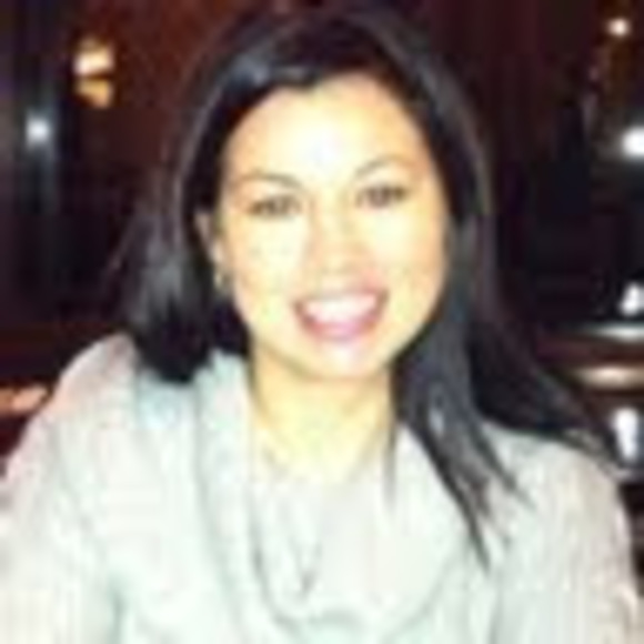 Profile Picture of Stephanie Faddoul (@stephtestani82) on Poshmark