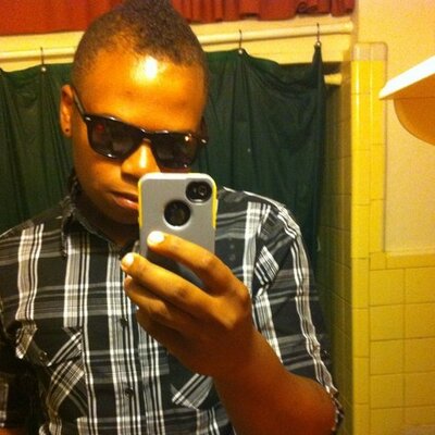 Profile Picture of Robert Pouncey (@@RobBass92) on Twitter