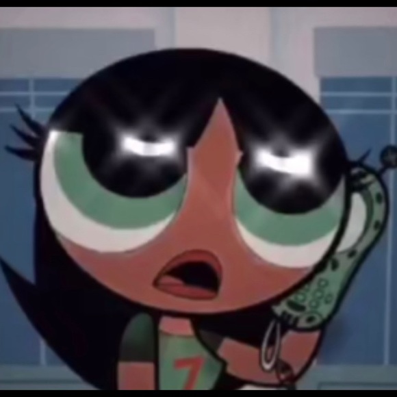 Profile Picture of Bianca Corrales (@biancaxxbuying) on Poshmark