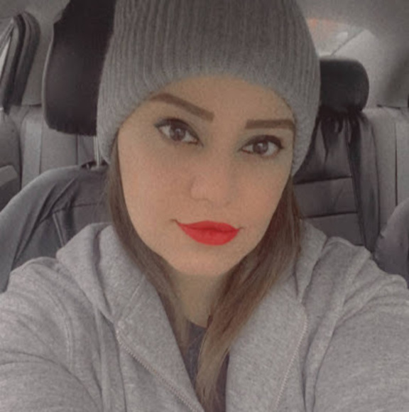 Profile Picture of Ghada Al-abdallah (@ghadah90) on Poshmark