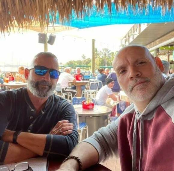 Profile Picture of Jon Howe (@joneric1) on Poshmark