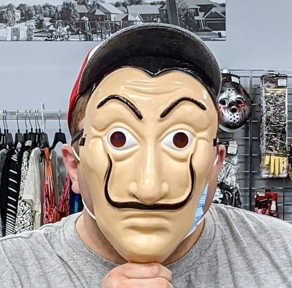 Profile Picture of Mike Roeseler (@mikeroeseler) on Poshmark