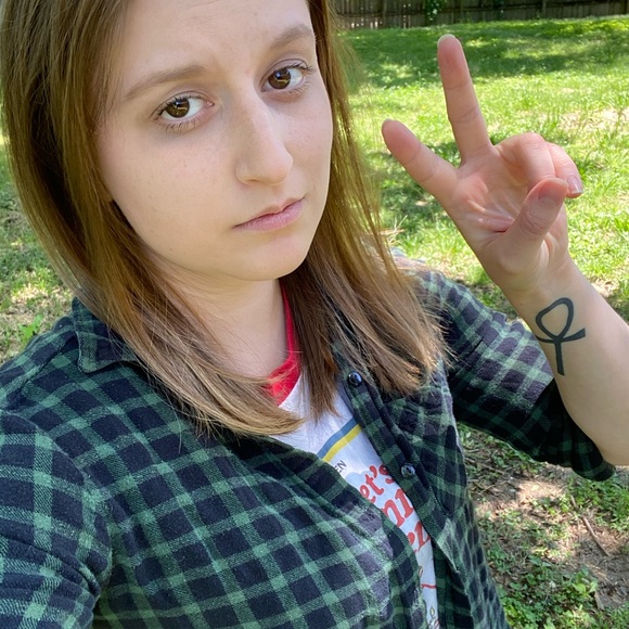 Profile Picture of Judy Lagroue (@saintete) on Poshmark