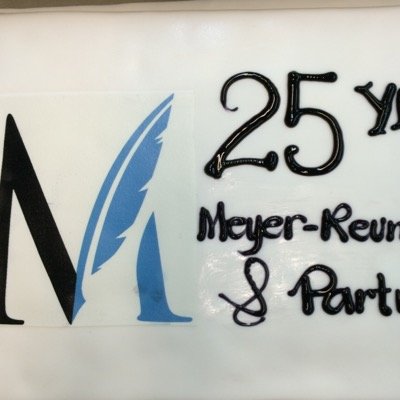 Profile Picture of Elena Schildgen (@ElenainDubai) on Twitter