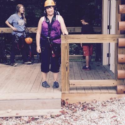 Profile Picture of Dorthy Bradshaw (@DeeBeads14) on Twitter