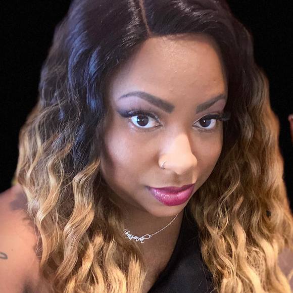 Profile Picture of Verazonda Walker (@verazondawalker) on Poshmark