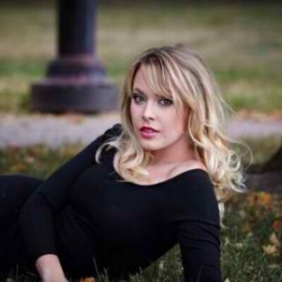 Profile Picture of Audrey Marks (@AudreyMarksgObK) on Twitter