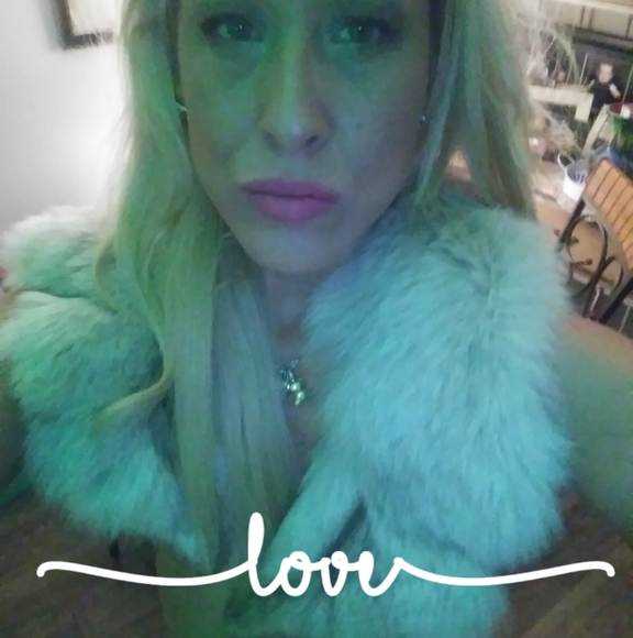 Profile Picture of Jillian Jaime (@river1982) on Poshmark