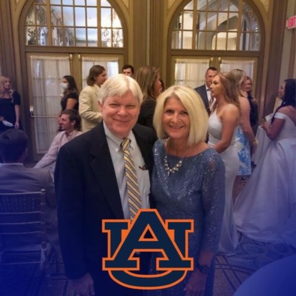 Profile Picture of Debbie Mcgregor (@debbiemcgreg865) on Poshmark