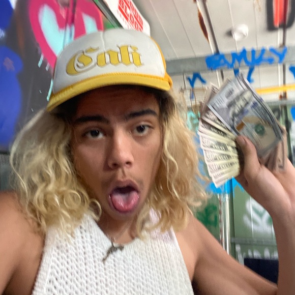 Profile Picture of Sean Leyva (@1017sean9sm) on Poshmark