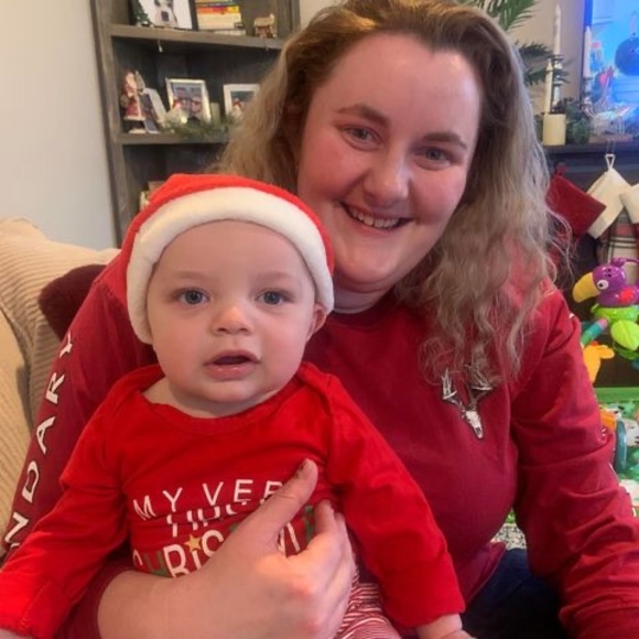 Janelle Sleeter - Poshmark Profile Picture of Janelle Sleeter (@janellesleeter) on Poshmark