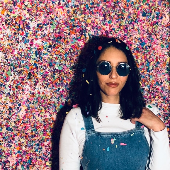 Profile Picture of Kandyce Merino (@heyitskandyce) on Poshmark