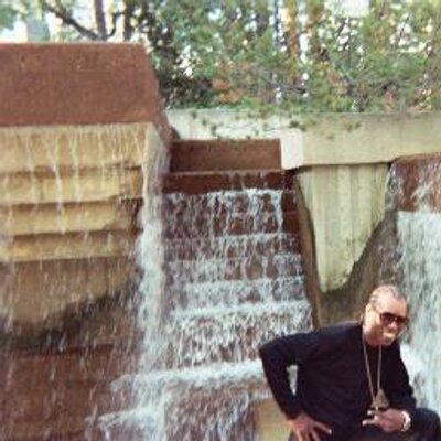 Profile Picture of James W Bynum (@bynum_james) on Twitter