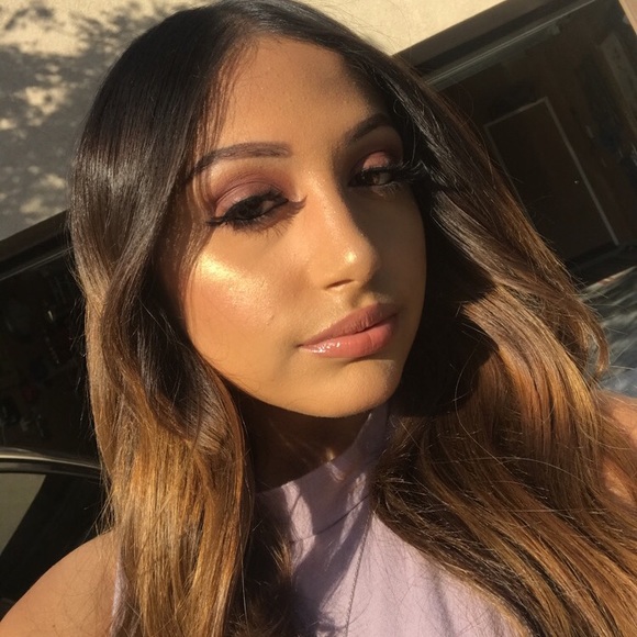 Profile Picture of Brianna Conticelli (@kimsbri) on Poshmark