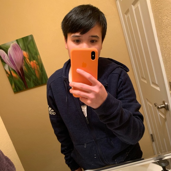 Profile Picture of Bounpheng Chanthakham (@bounpheng_c) on Poshmark