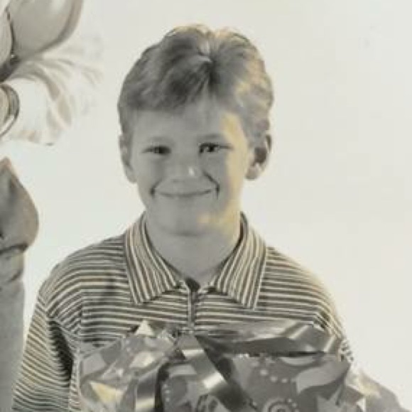 Profile Picture of Eric Urango (@euinmt) on Poshmark