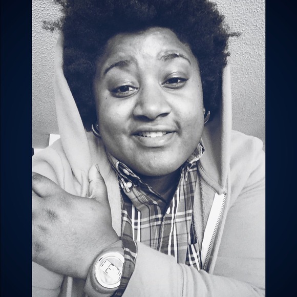 Profile Picture of Jocelyn Cabil (@jcabil14) on Poshmark