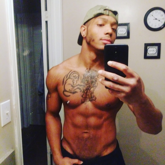 Profile Picture of Vanell Coble (@bigboyv123) on Poshmark