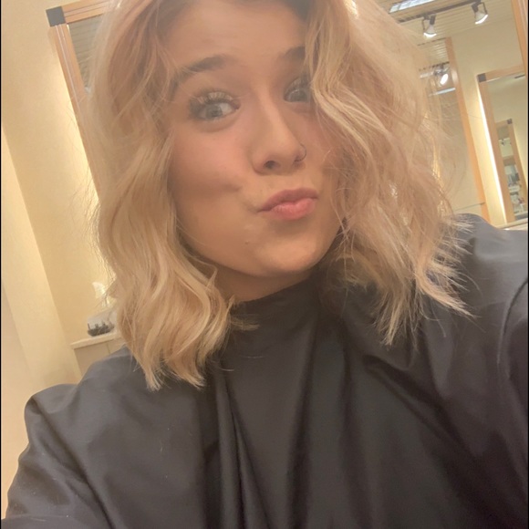 Profile Picture of Alex Lanni (@lannial4) on Poshmark