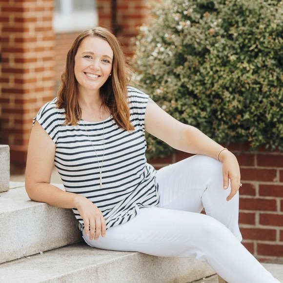 Profile Picture of Sharelle Gutierrez (@sharelle32) on Poshmark