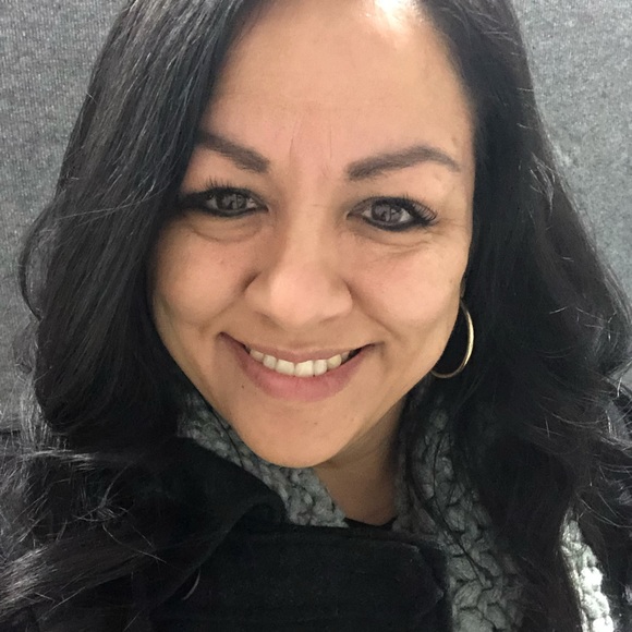 Profile Picture of Natalie Mazzola (@nat0306) on Poshmark