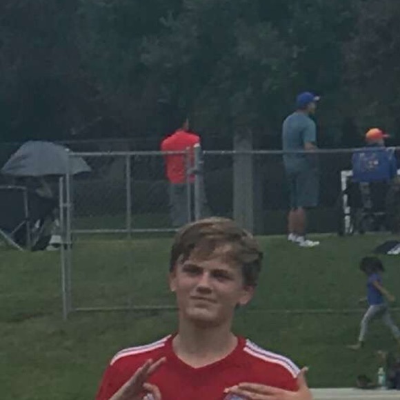 Profile Picture of Tristen Liggett (@tristenl22) on Poshmark