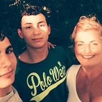 Profile Picture of Claudia Carnevale (@ClaudiaCarneva8) on Twitter