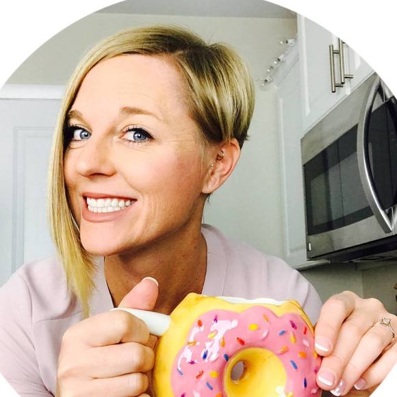 Profile Picture of Katie Bobka (@bobka1km) on Poshmark