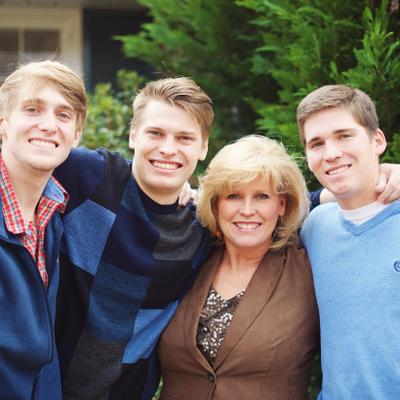 Profile Picture of Ellen Bailey (@ebailey153) on Twitter