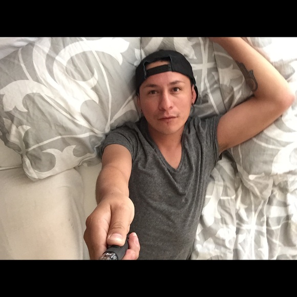 Profile Picture of Victor Salgado (@vik1233) on Poshmark