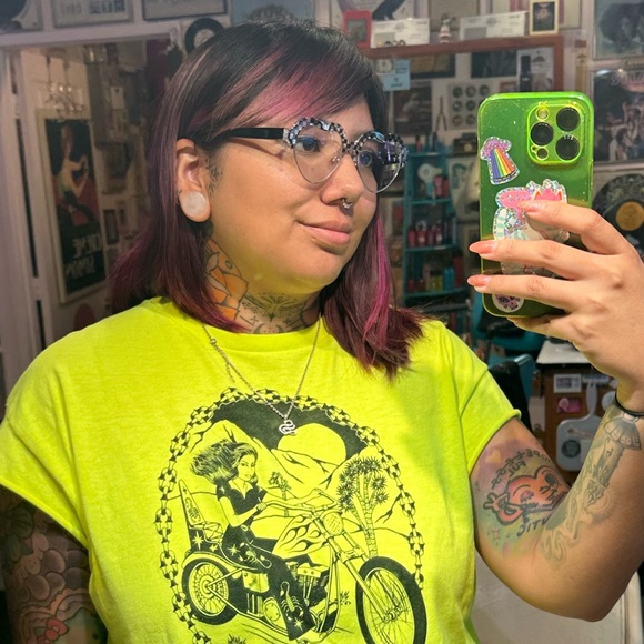 Profile Picture of Ariel Fuentes (@arielfuentes7) on Poshmark