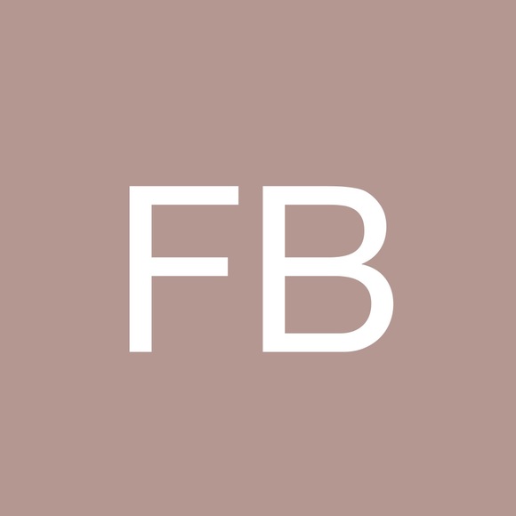 Profile Picture of Farron Burton (@farronburton) on Poshmark