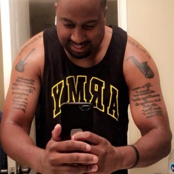 Nick Rivers - Poshmark Profile Picture of Nick Rivers (@nickrivz) on Poshmark