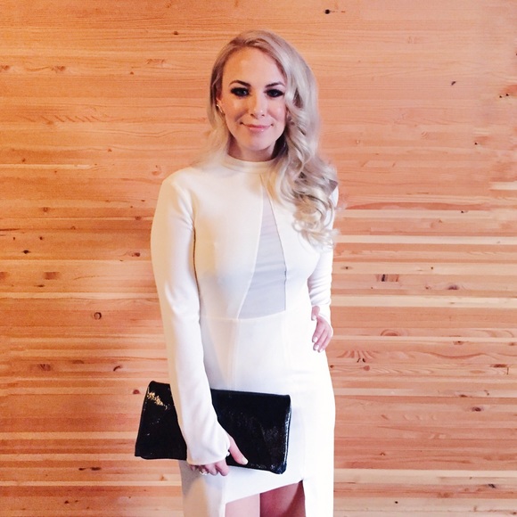 Profile Picture of Kendra Springer (@shopgrl68) on Poshmark