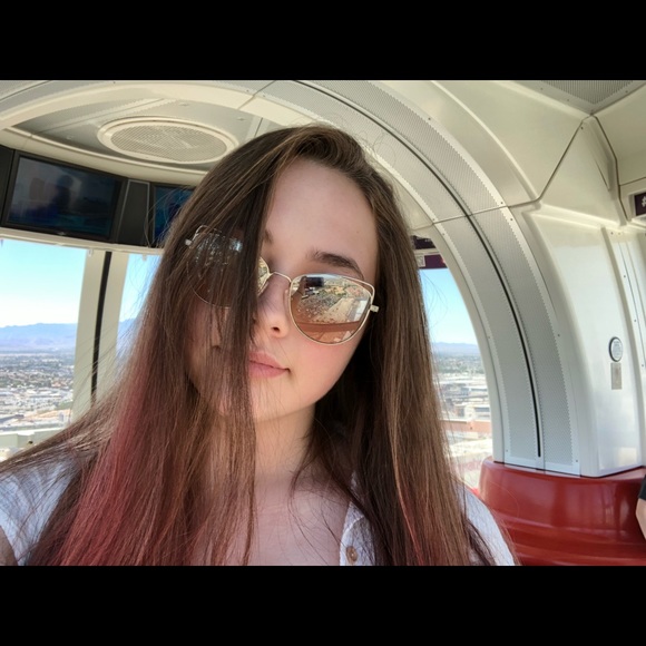 Angelica Giraldez - Poshmark Profile Picture of Angelica Giraldez (@angie32604) on Poshmark