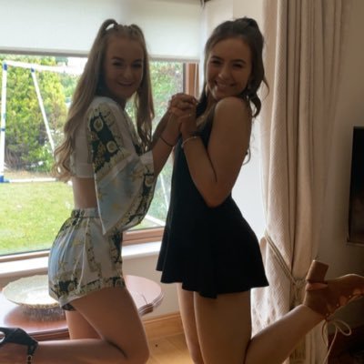 Profile Picture of Holly Henderson (@holly_h03) on Twitter