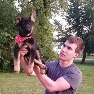 Profile Picture of Jonathan Larsen (@JohnnyLarsen32) on Twitter