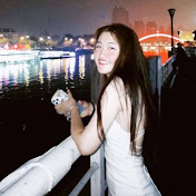 Profile Picture of Alice Zhong (@alicezhong191) on Youtube