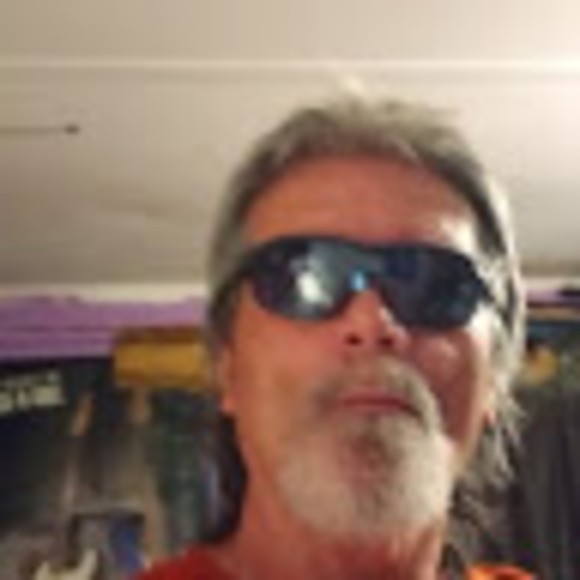 Profile Picture of Gary Mcelfresh (@garymcelfresh) on Poshmark
