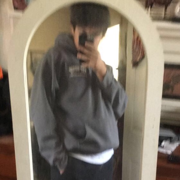 Profile Picture of Allen Hatch (@alienallen09) on Poshmark