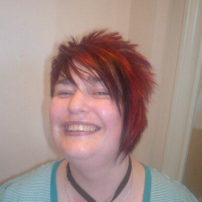 Profile Picture of Ms Sally James (@pixi3dust) on Twitter