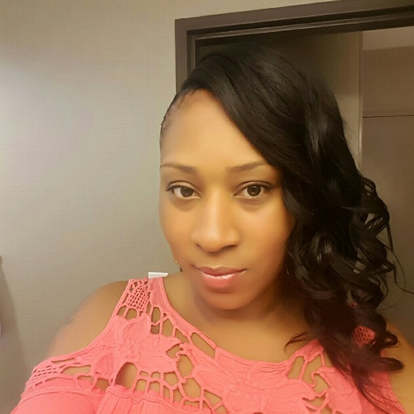 Profile Picture of Antionette Stokes (@pierrejr1) on Poshmark