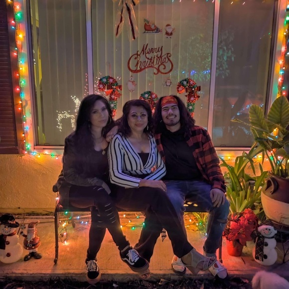 Juan Chavira - Poshmark Profile Picture of Juan Chavira (@juan_chavira) on Poshmark