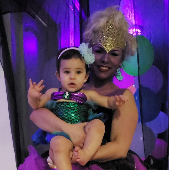 Profile Picture of Joanna Grimany (@arcejoanna) on Poshmark