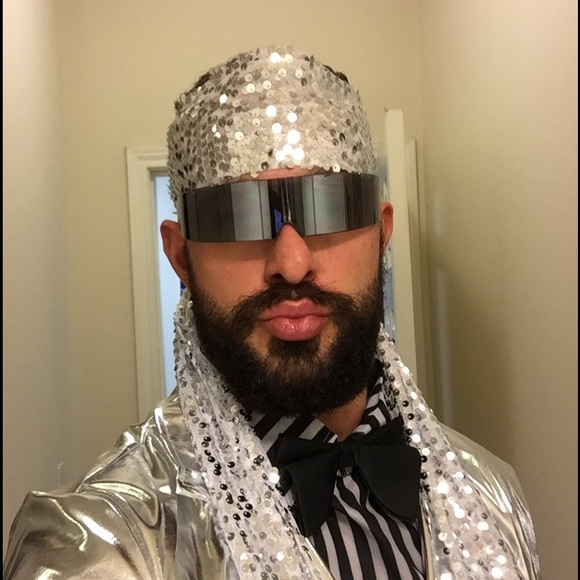 Profile Picture of Michael Chew (@clarinetguyksu) on Poshmark