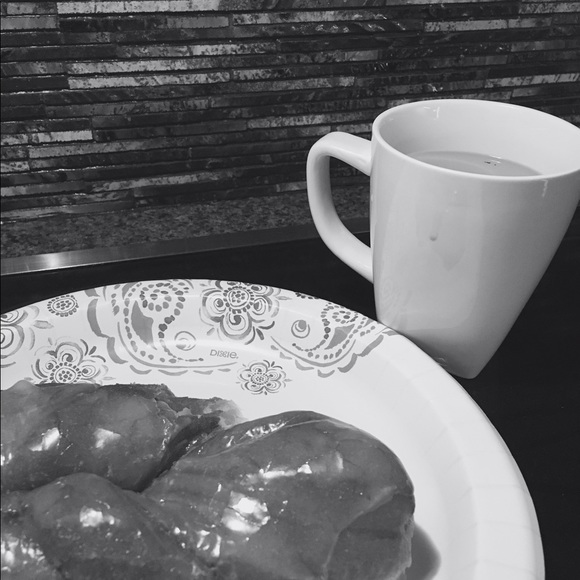 Profile Picture of Erika Harcus (@harcusvibes) on Poshmark